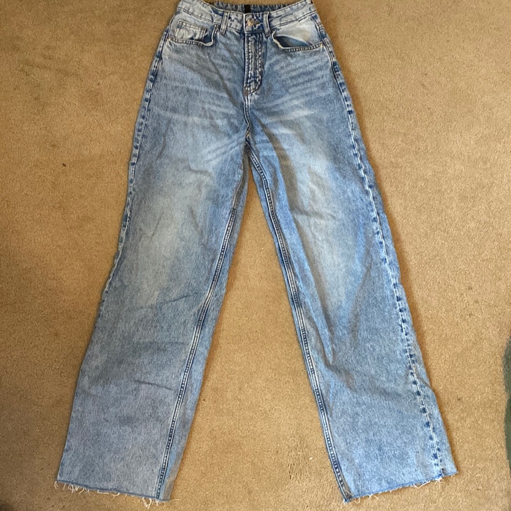 H&M High Rise Straight Leg Light Wash Jeans